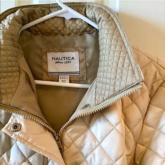 Nautica Women's Quilted Tan Jacket size Medium lightweight CREAMY TAN NEUTRAL - Picture 2 of 4